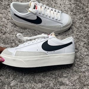 Nike Blazer Low Platform Women's Shoes DJ0292